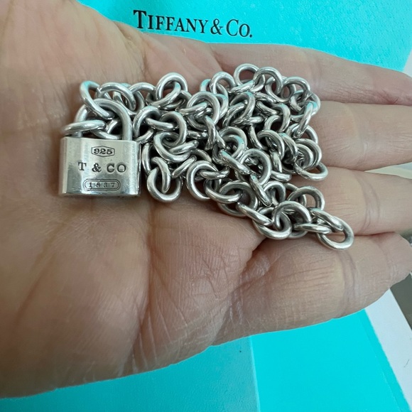 🔴Authentic TIFFANY & CO RARE Vintage Sterling Silver Padlock Link Necklace 🔴 - Picture 12 of 12